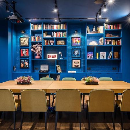 فندق بارثيللو إيماخينيه مدريد المظهر الخارجي الصورة Library