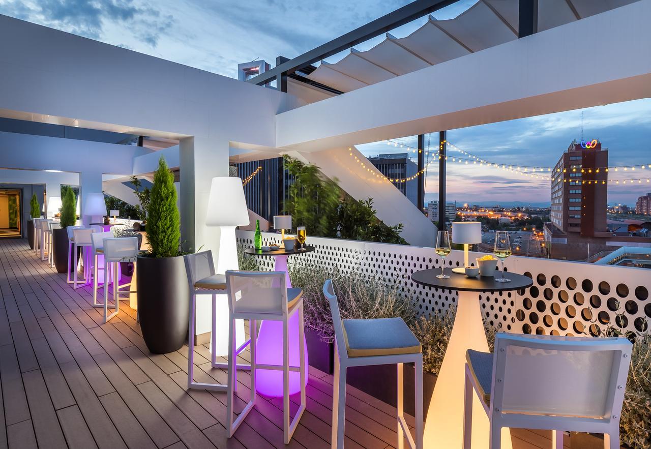 فندق بارثيللو إيماخينيه مدريد المظهر الخارجي الصورة Skyline Bar